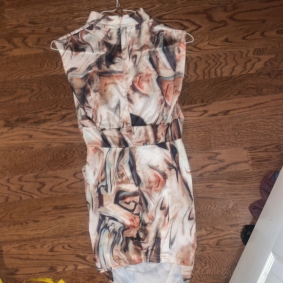 CHICME Marble Open Front Dress SIZE M - Picture 6 of 11